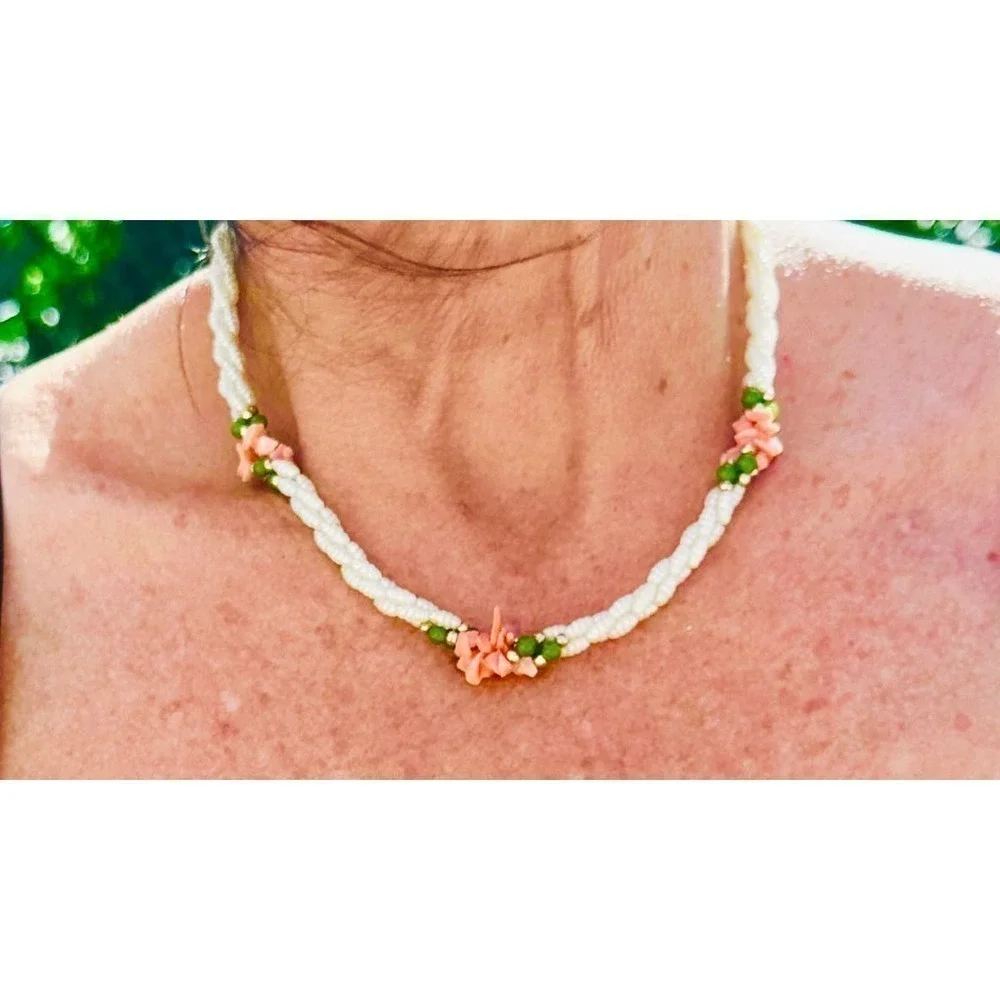 VTG 3 Strand Bright White Seed Pearl Choker Necklace w Jade Beads/Coral Flowers